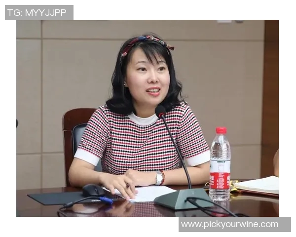 杨莉娜沈梦雨重返全运赛场展现留洋女足球员的逐梦之路与拼搏精神