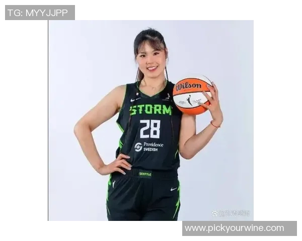 李月汝加盟达拉斯飞翼风暴交易获得两个选秀权助力重建